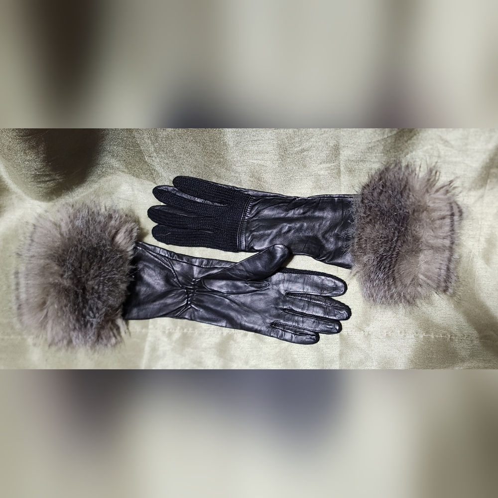 Fownes Brothers Luxurious Black Leather Gloves with Fur Trim And Silk Lining